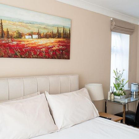 Bed and Breakfast The Cedars West Clandon Zewnętrze zdjęcie